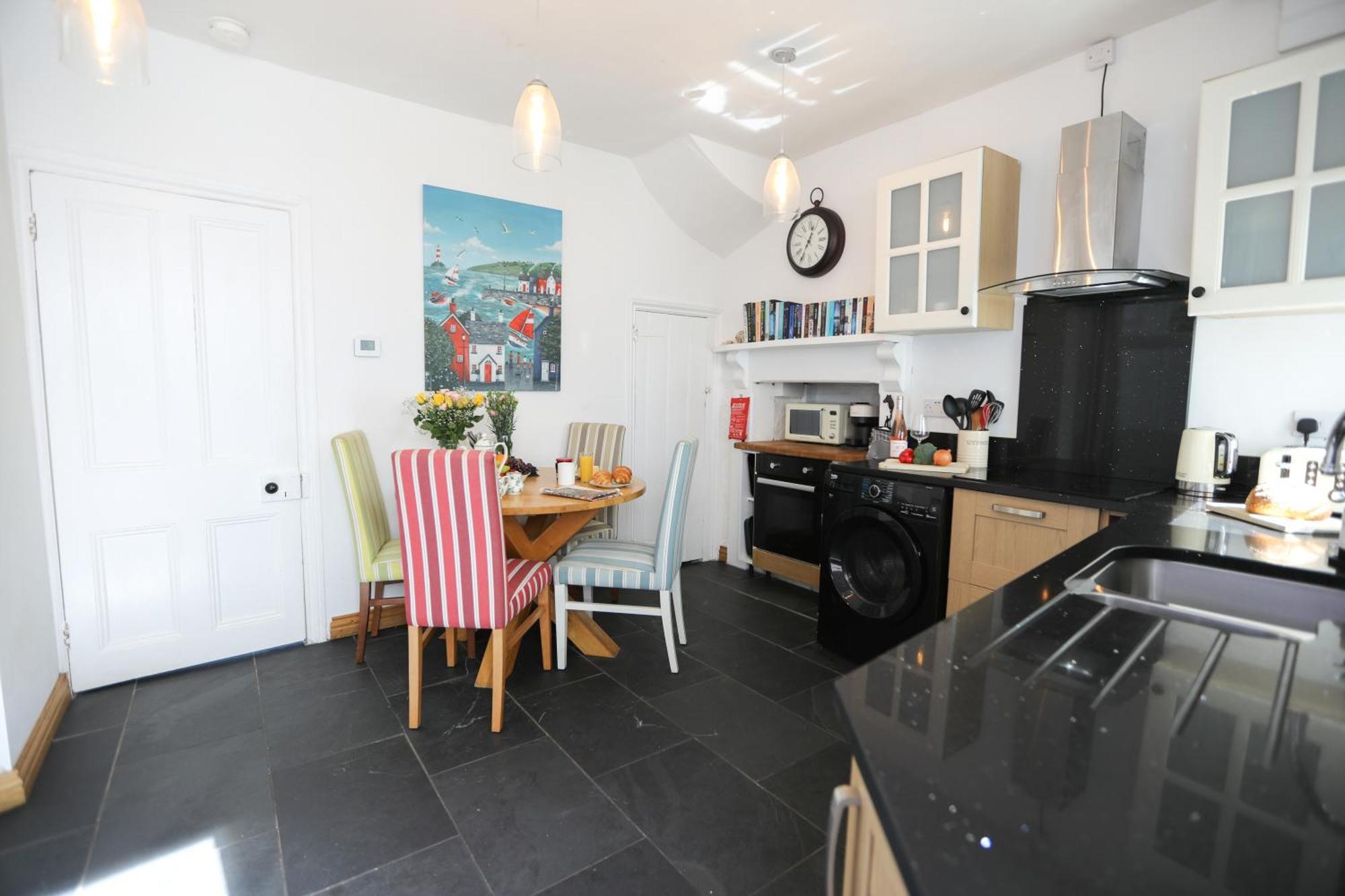 Ferndale Cottage ลินมัธ ภายนอก รูปภาพ