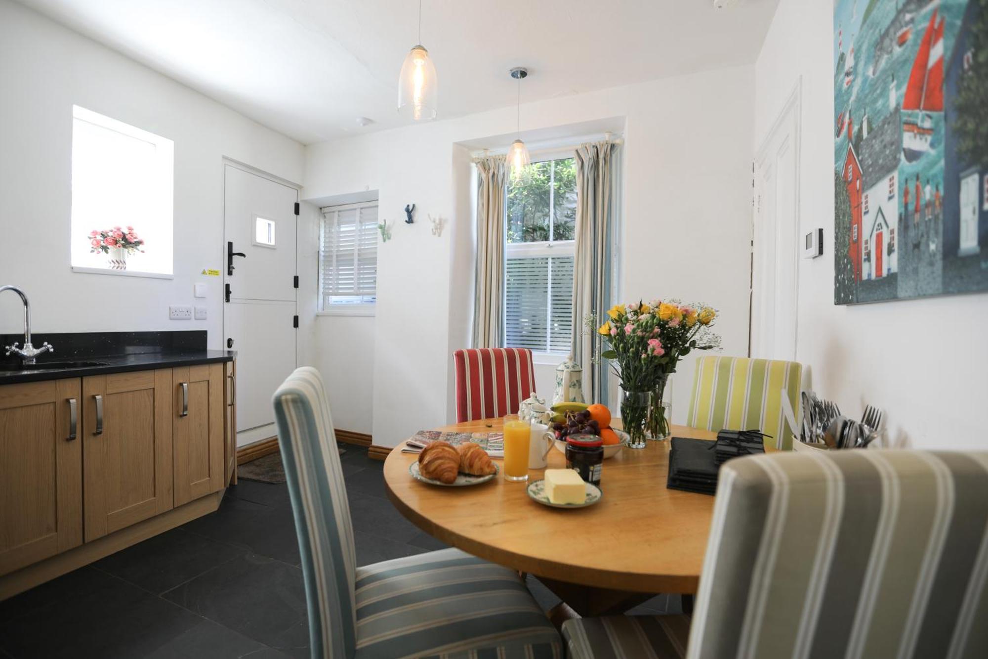 Ferndale Cottage ลินมัธ ภายนอก รูปภาพ